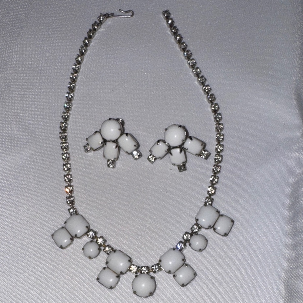 Vintage Costume White and Silver Necklace and Earring Set